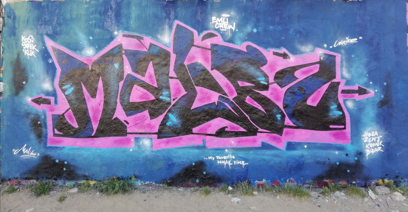 Graffiti Wall - Photo by Mali157