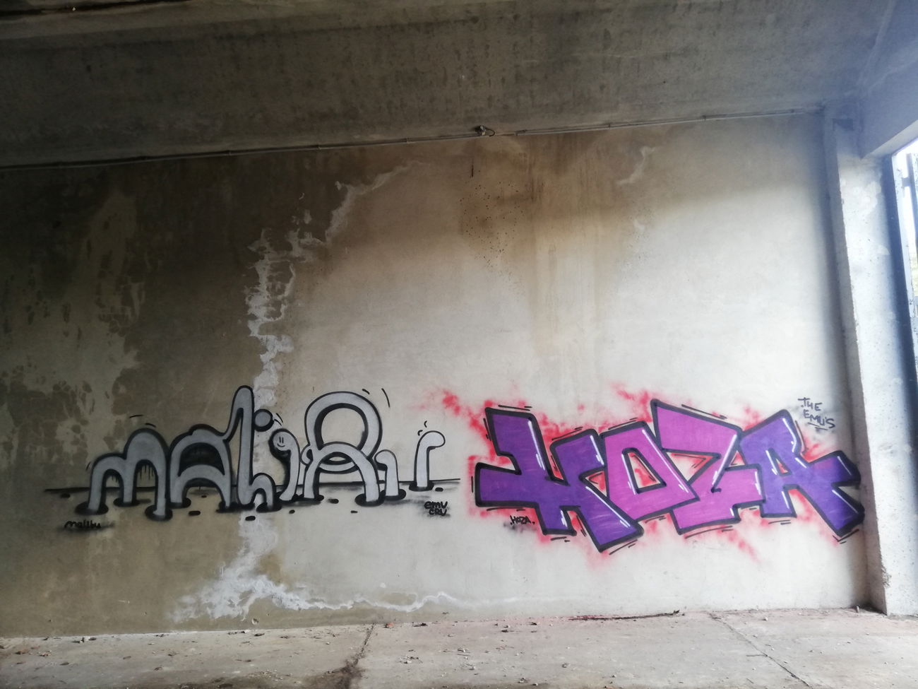 Graffiti Wall - Photo by Mali157