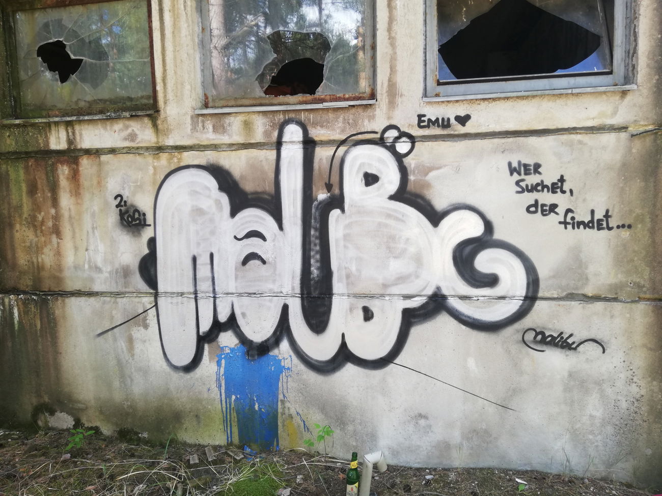 Graffiti Wall - Photo by Mali157