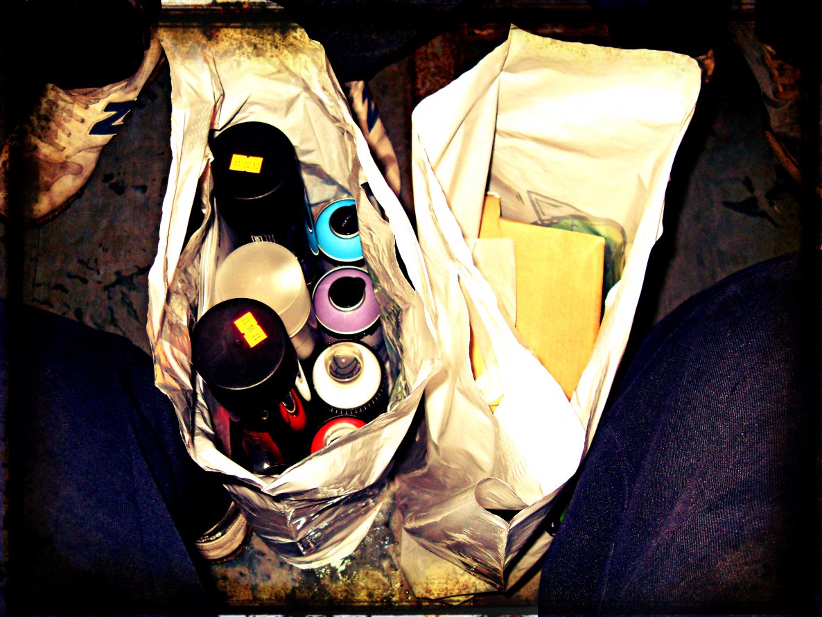 Graffiti Artwork in Konakovo - Photo by MaloyFck