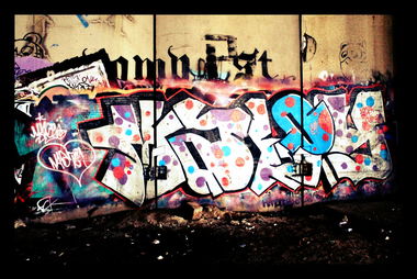 Graffiti Wall - Photo by MaloyFck