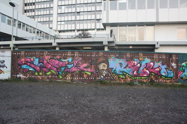 Graffiti Wall - Photo by Manfredkarlheinz