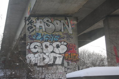 Graffiti Bombing - Photo by Manfredkarlheinz