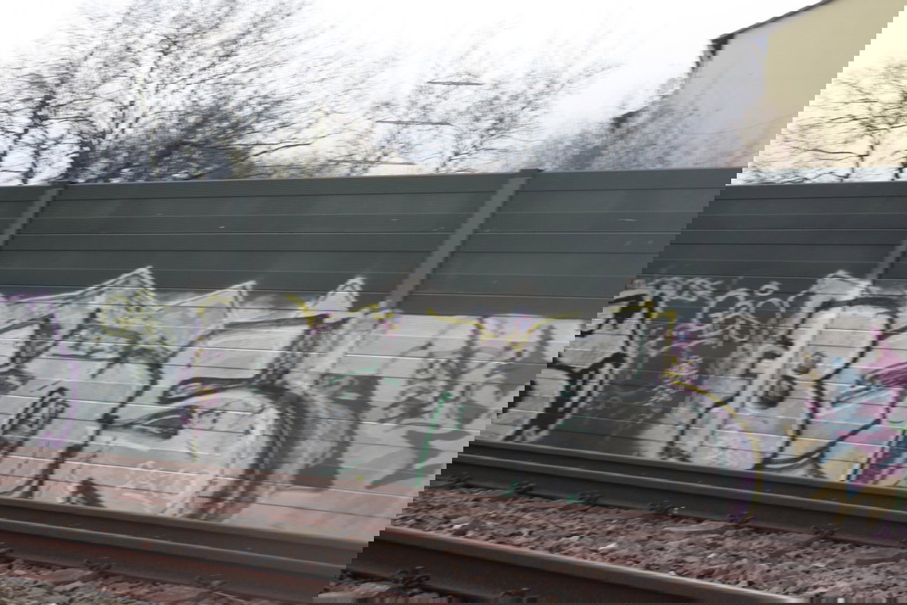 Graffiti Bombing - Photo by Manfredkarlheinz