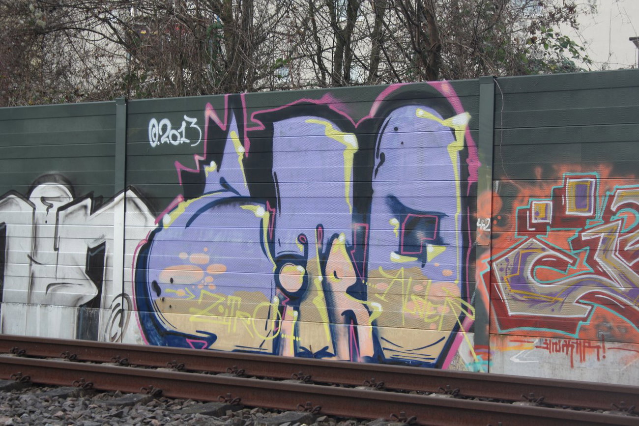 Graffiti Bombing - Photo by Manfredkarlheinz