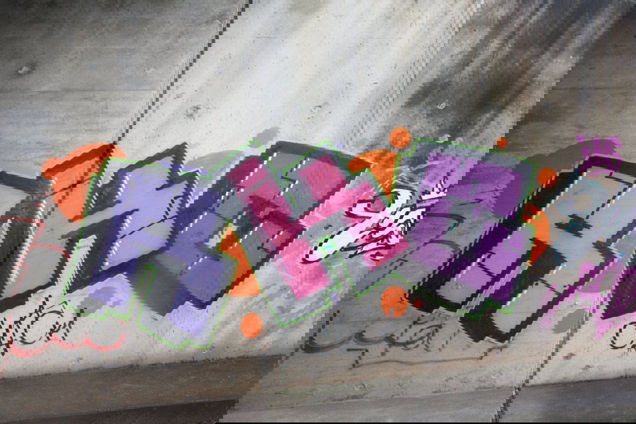 Graffiti Bombing - Photo by Manfredkarlheinz