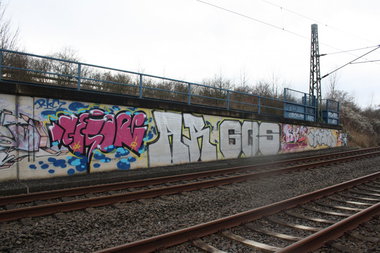 Graffiti Bombing - Photo by Manfredkarlheinz