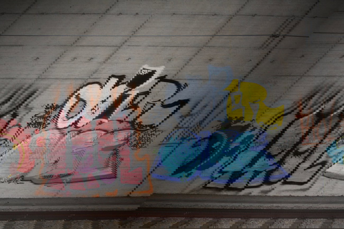 Graffiti Bombing - Photo by Manfredkarlheinz