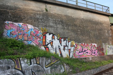 Graffiti Bombing - Photo by Manfredkarlheinz