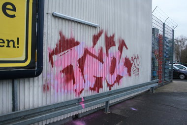 Graffiti Bombing - Photo by Manfredkarlheinz