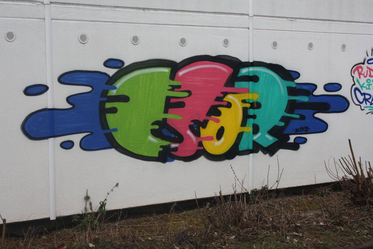 Graffiti Wall - Photo by Manfredkarlheinz