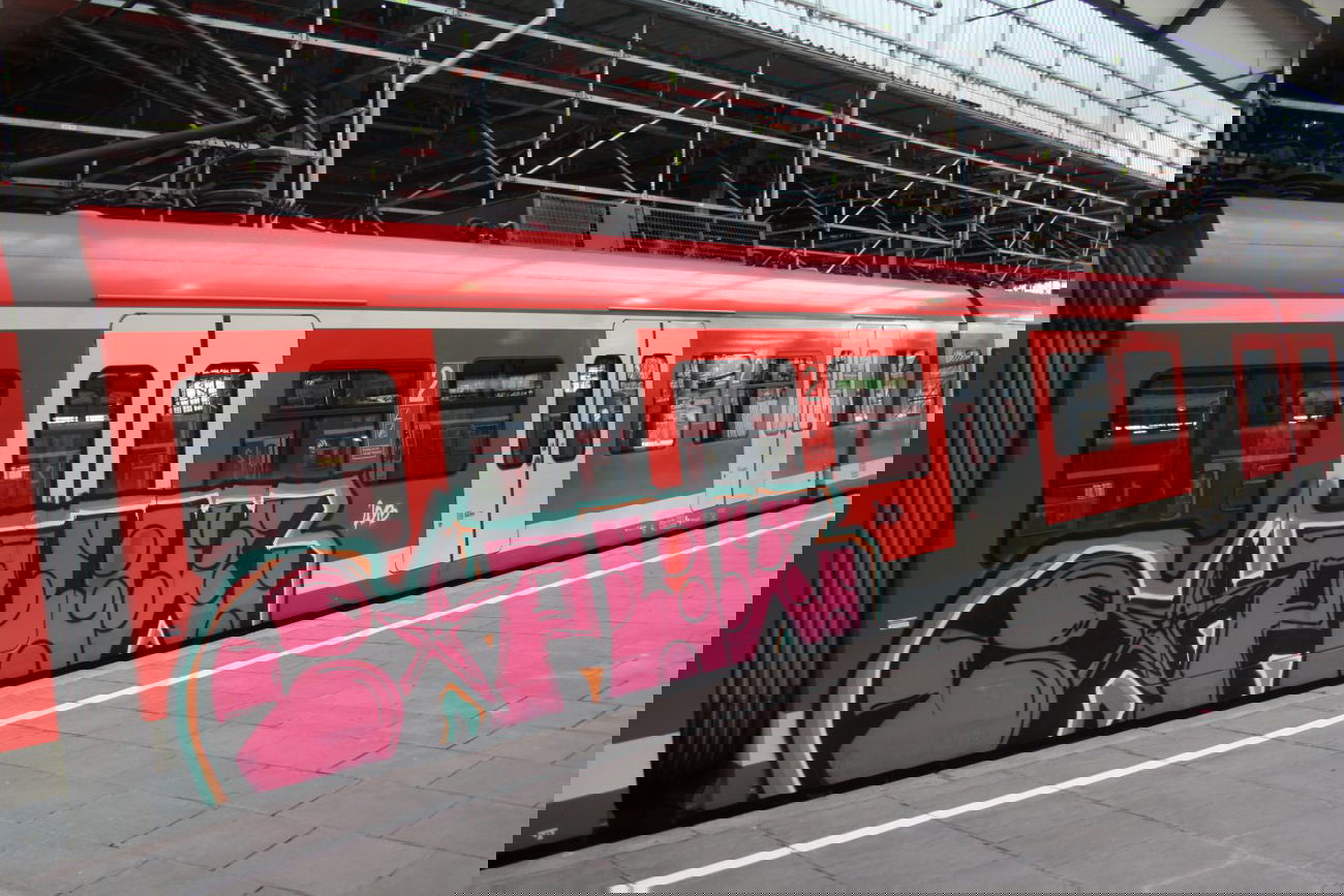 Graffiti Train - Photo by Manfredkarlheinz