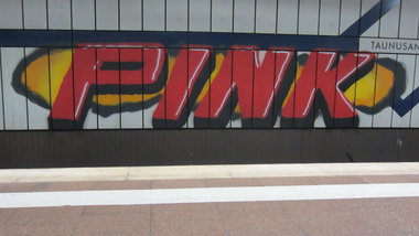 Graffiti Bombing - Photo by Manfredkarlheinz