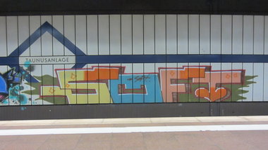 Graffiti Bombing - Photo by Manfredkarlheinz