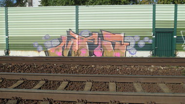 Graffiti Bombing - Photo by Manfredkarlheinz