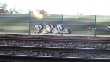 Graffiti Bombing - Photo by Manfredkarlheinz