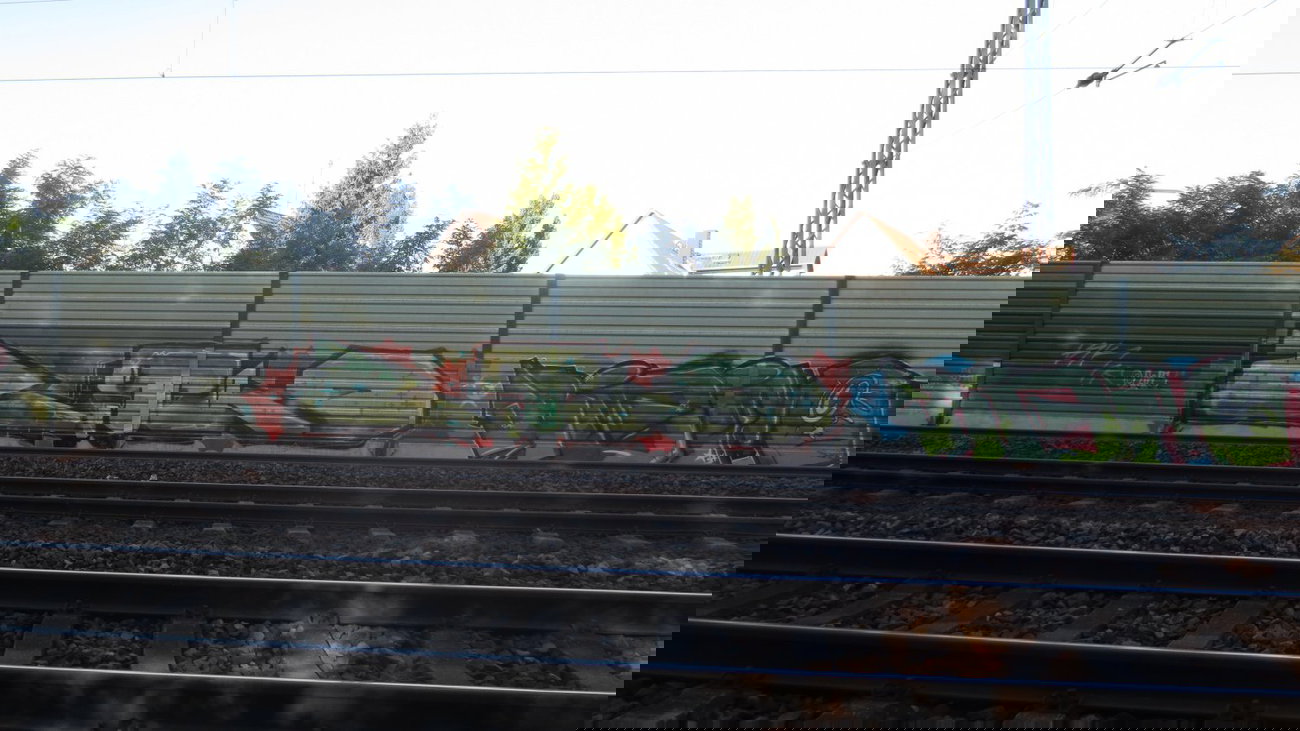 Graffiti Bombing - Photo by Manfredkarlheinz