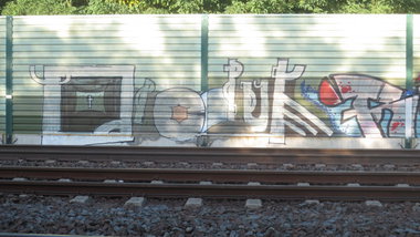 Graffiti Bombing - Photo by Manfredkarlheinz