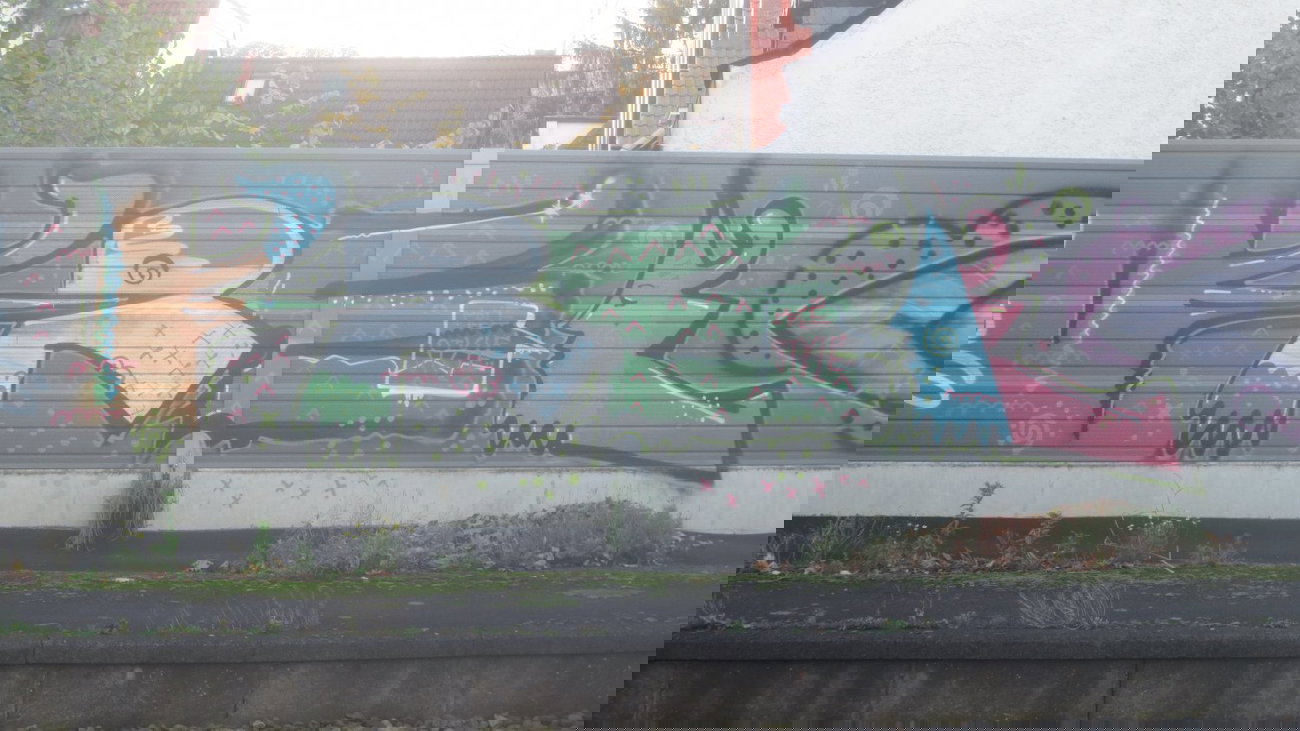 Graffiti Bombing - Photo by Manfredkarlheinz