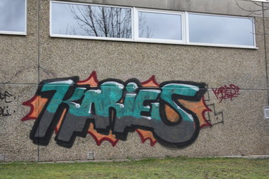 Graffiti Wall - Photo by Manfredkarlheinz