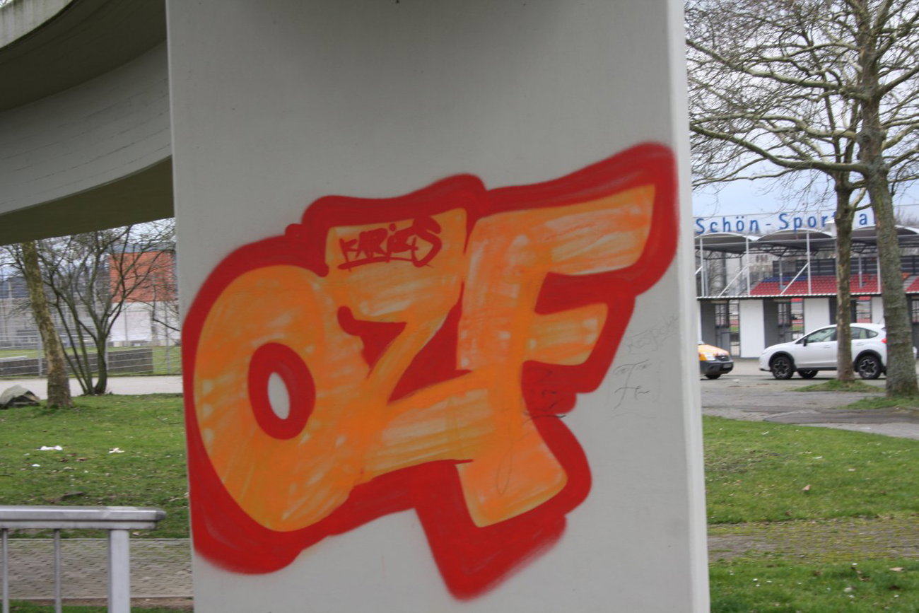 Graffiti Wall - Photo by Manfredkarlheinz