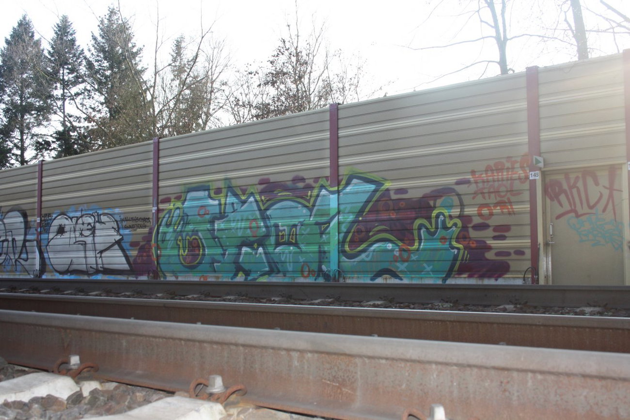 Graffiti Wall - Photo by Manfredkarlheinz