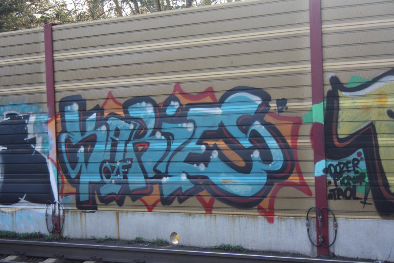 Graffiti Wall - Photo by Manfredkarlheinz
