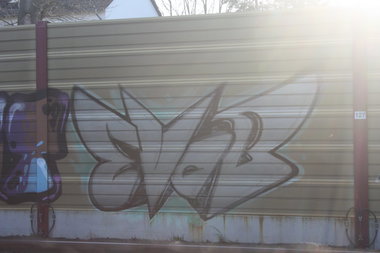 Graffiti Bombing - Photo by Manfredkarlheinz