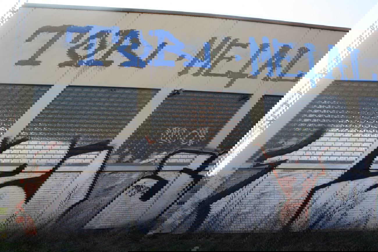 Graffiti Bombing - Photo by Manfredkarlheinz