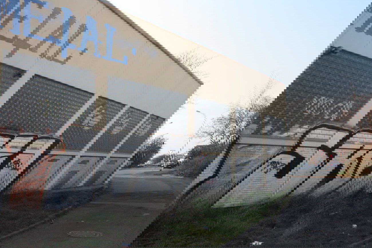 Graffiti Bombing - Photo by Manfredkarlheinz