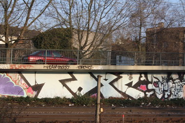 Graffiti Bombing - Photo by Manfredkarlheinz