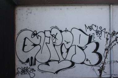 Graffiti Wall - Photo by Manfredkarlheinz - cuper