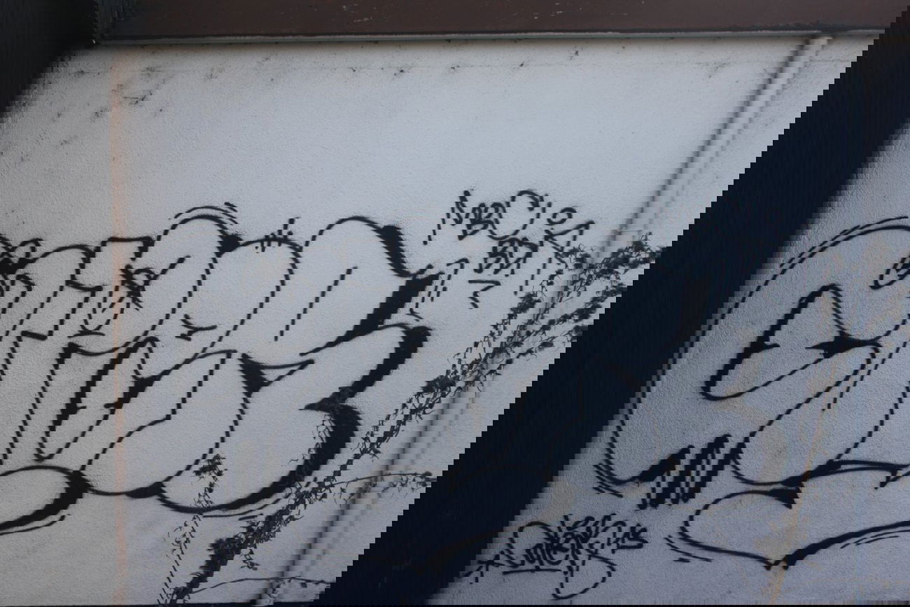 Graffiti Wall - Photo by Manfredkarlheinz - cuper