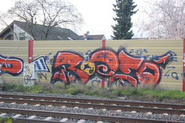 Graffiti Bombing - Photo by Manfredkarlheinz