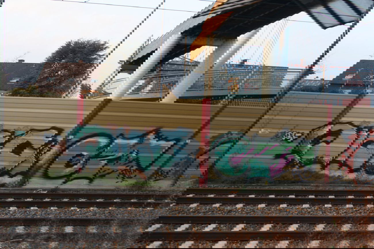 Graffiti Bombing - Photo by Manfredkarlheinz - ozf