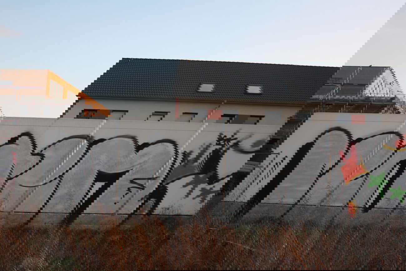 Graffiti Bombing - Photo by Manfredkarlheinz