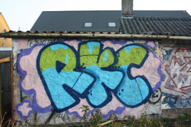 Graffiti Bombing - Photo by Manfredkarlheinz