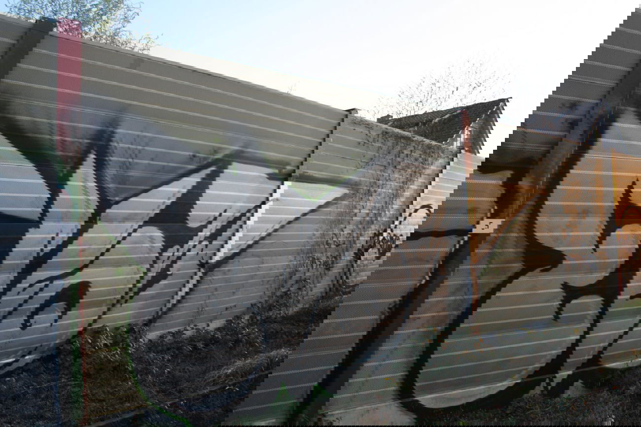 Graffiti Bombing - Photo by Manfredkarlheinz