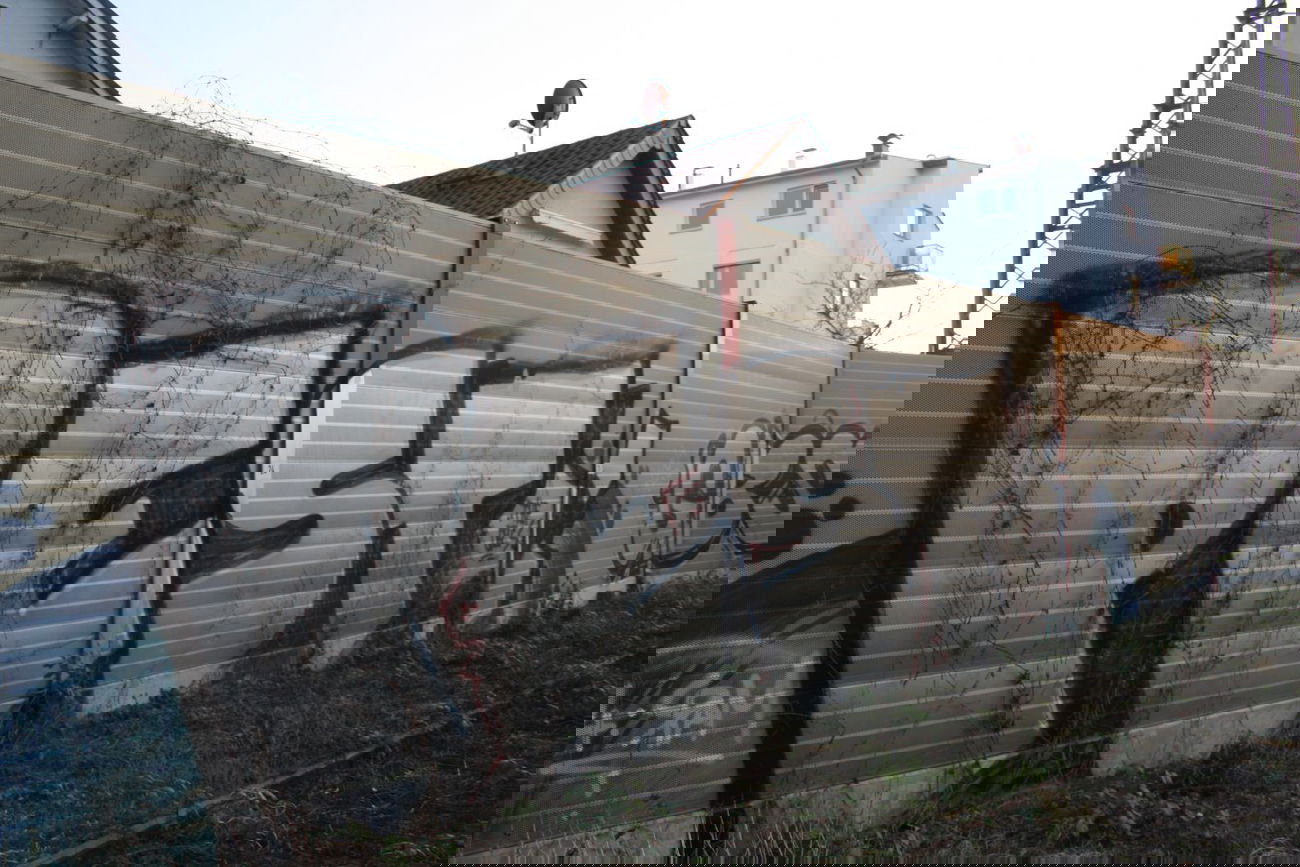 Graffiti Bombing - Photo by Manfredkarlheinz