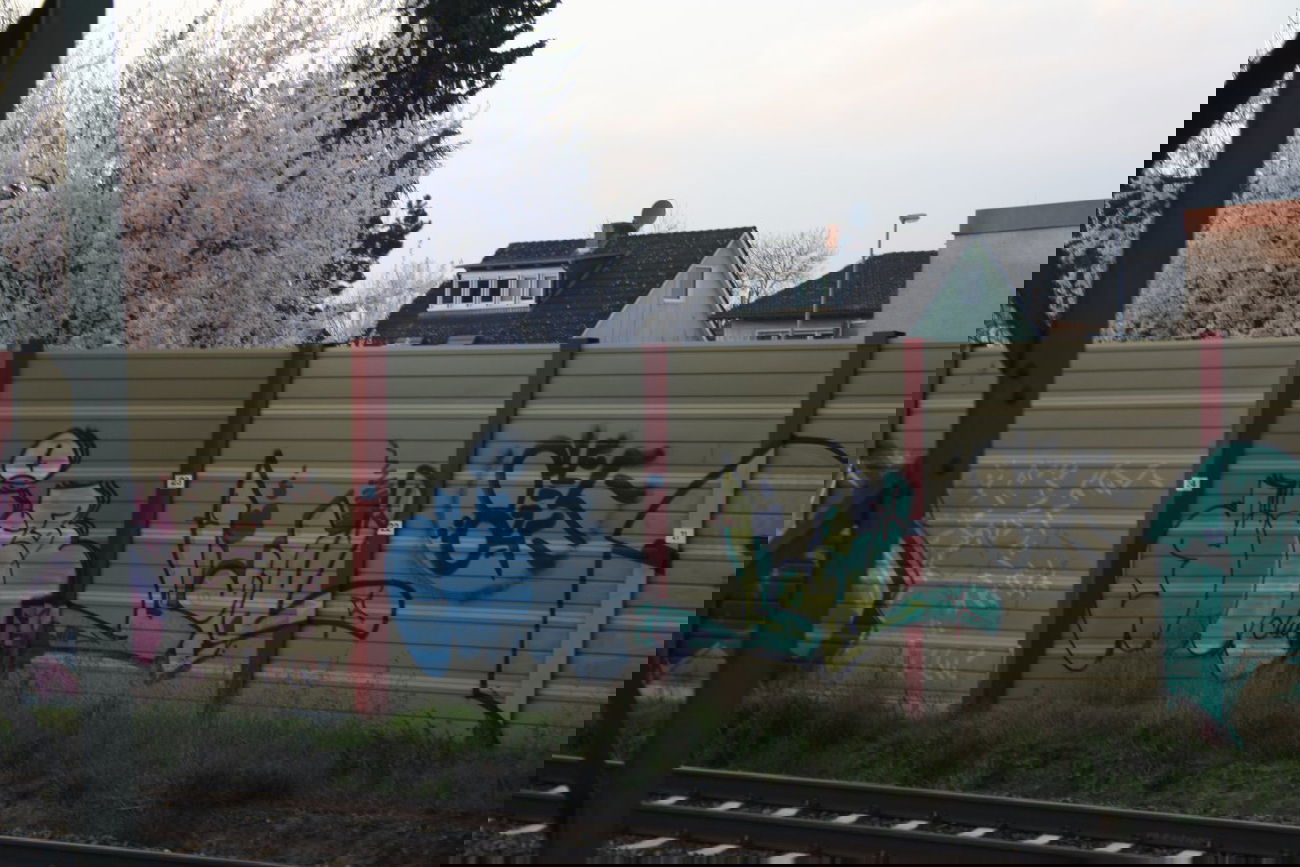 Graffiti Bombing - Photo by Manfredkarlheinz