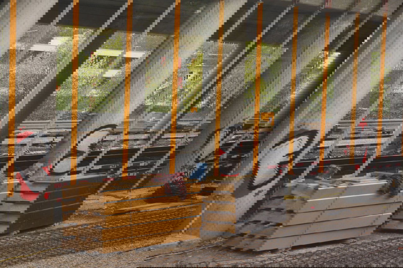 Graffiti Bombing - Photo by Manfredkarlheinz