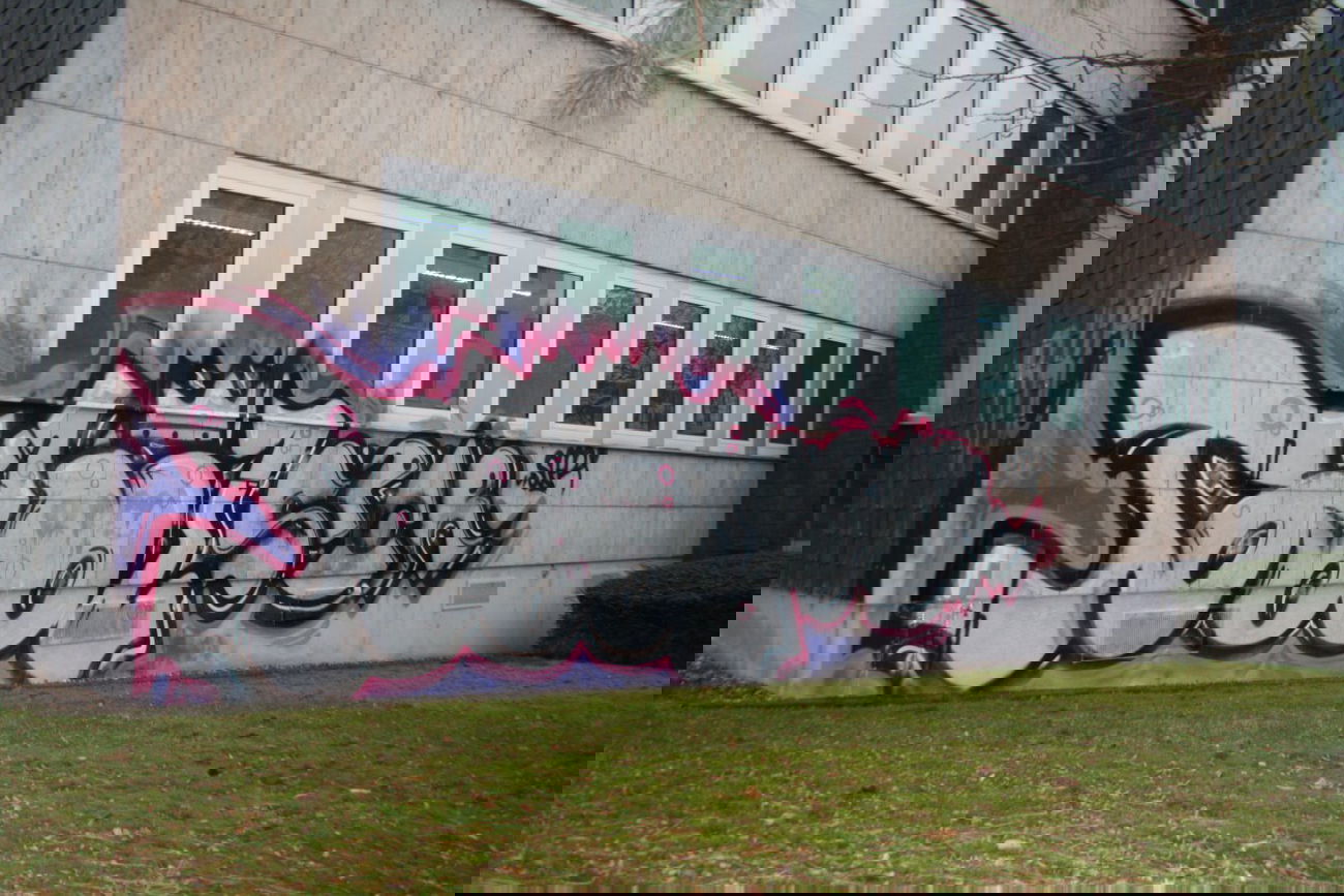 Graffiti Wall - Photo by Manfredkarlheinz