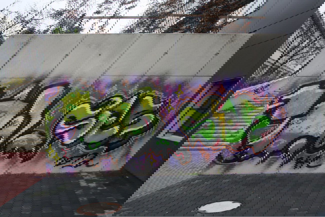 Graffiti Wall - Photo by Manfredkarlheinz