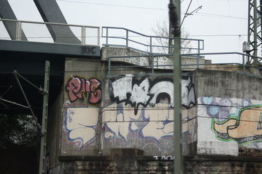 Graffiti Bombing - Photo by Manfredkarlheinz