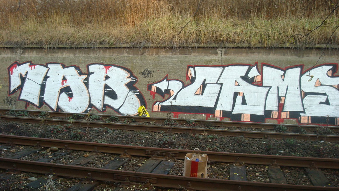 Graffiti Bombing - Photo by Mar82 - MAR82