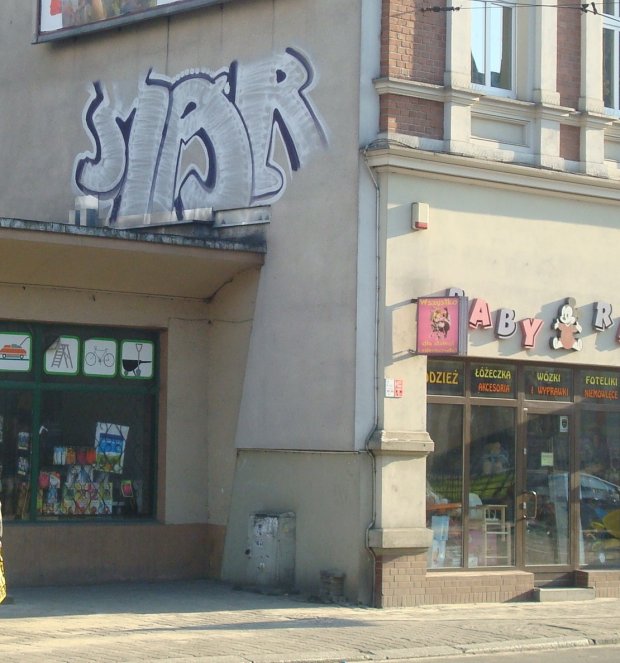 Graffiti Bombing - Photo by Mar82 - MAR82