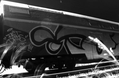 Graffiti Train - Photo by Marieundjana