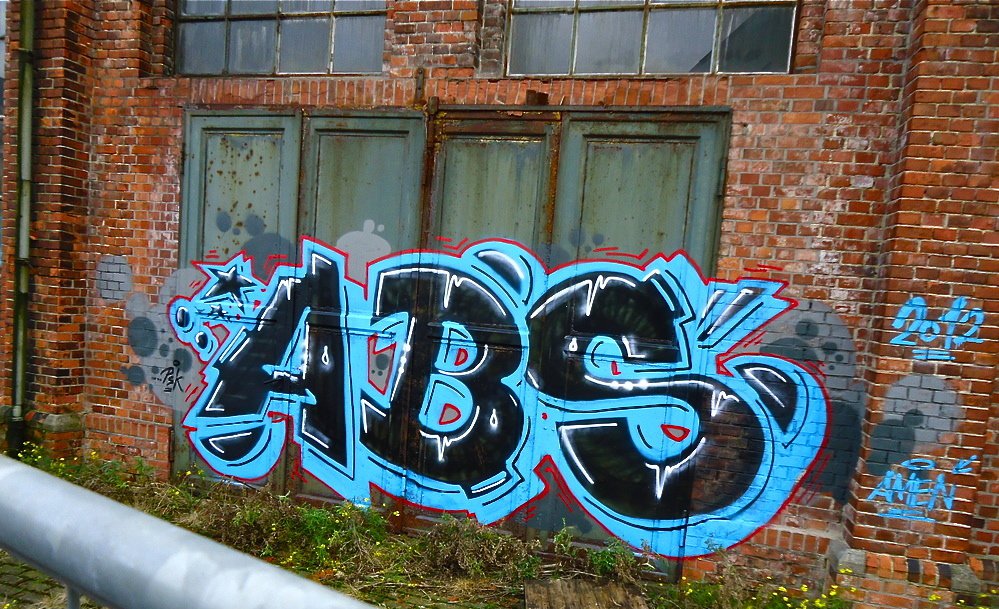 Graffiti Bombing - Photo by Marieundjana - abs