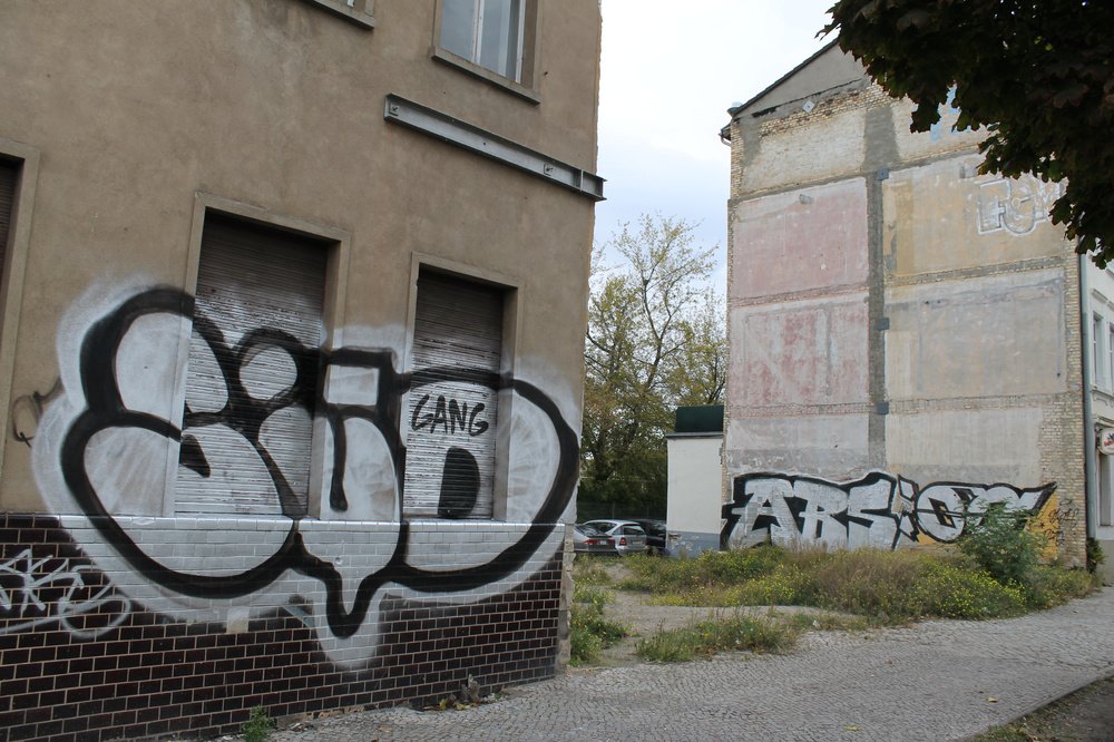 Graffiti Bombing - Photo by Marieundjana - süd, abs, oo
