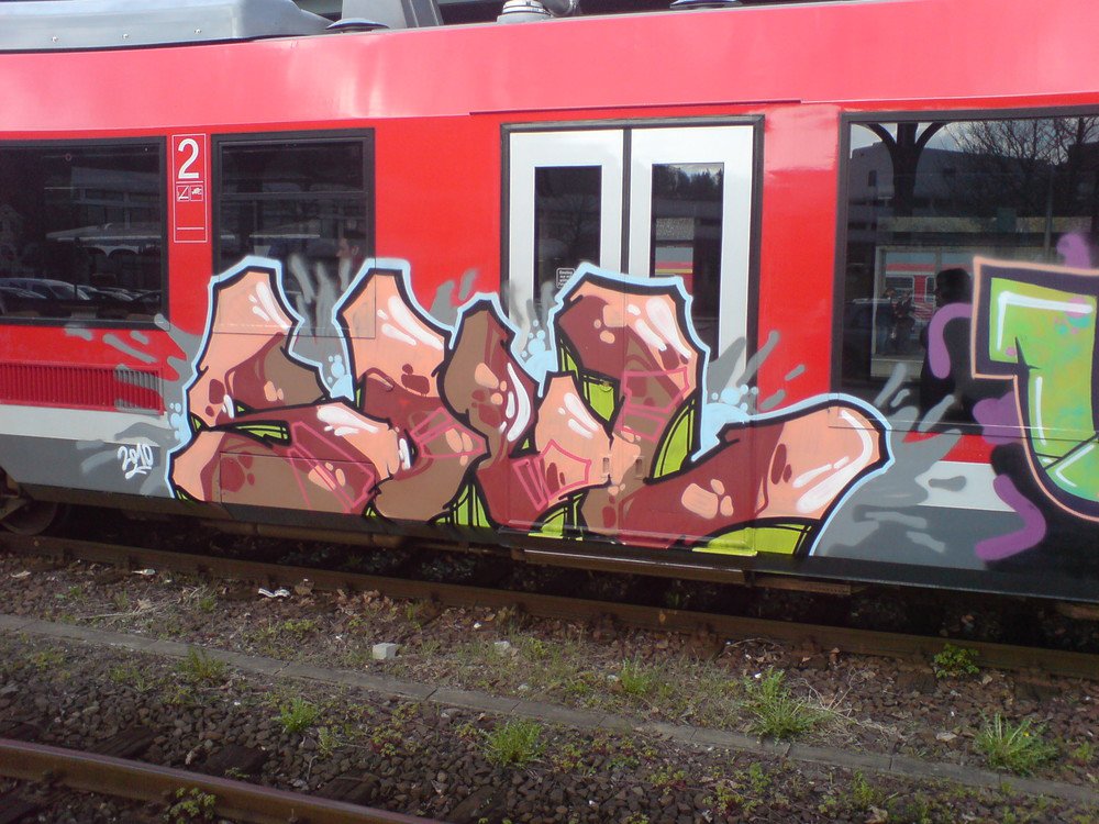 Graffiti Train - Photo by Marieundjana - soul